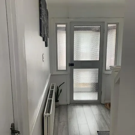 Large Double Room Ovo Wembley Stadium London Exterior photo